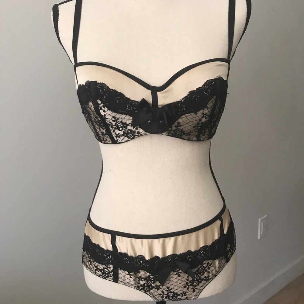 Gorgeous never worn European lingerie set.